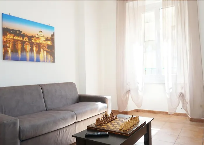 Testaccio - With Balcony Appartement *